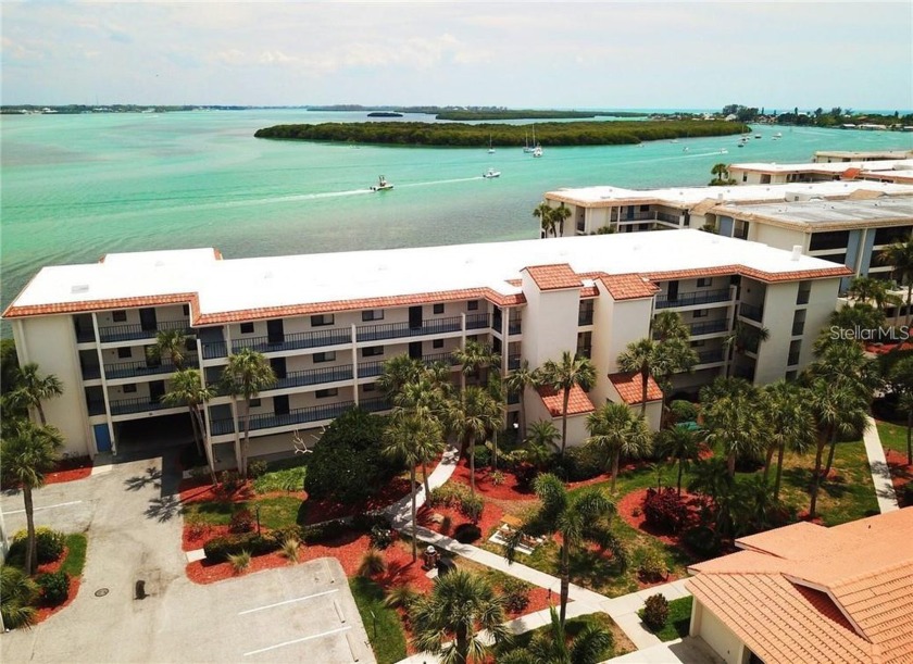 EXPERIENCE THE *FLORIDA* ISLAND LIFESTYLE IN THIS INCREDIBLE - Beach Condo for sale in Englewood, Florida on Beachhouse.com