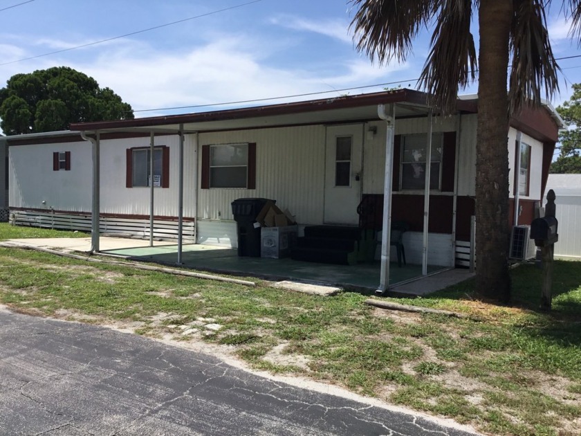 This NEWLY RENOVATED two-bedroom, one-bath home is move-in ready - Beach Home for sale in Titusville, Florida on Beachhouse.com