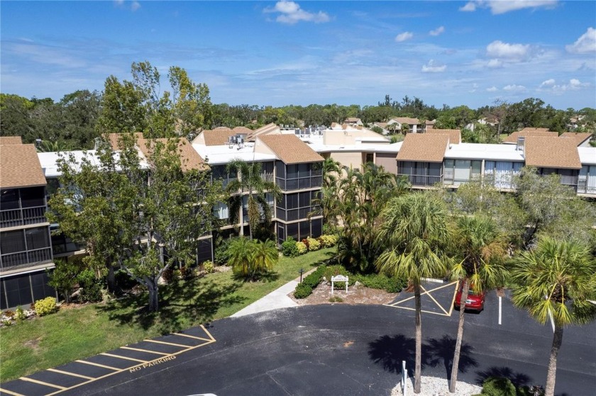 This beautifully maintained condo is looking for a new owner - Beach Condo for sale in Venice, Florida on Beachhouse.com