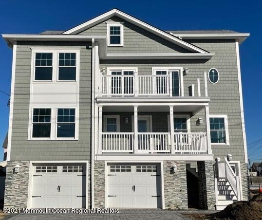 Beautiful new 6 Bedroom home located on the corner of Ocean & - Beach Home for sale in Point Pleasant Beach, New Jersey on Beachhouse.com