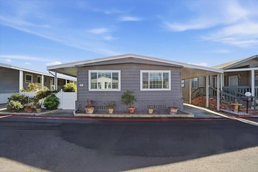 This charming home is the perfect place to kick back and embrace - Beach Home for sale in Huntington Beach, California on Beachhouse.com