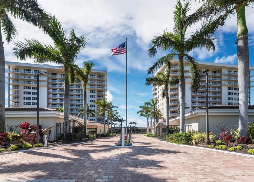 An exceptional lifestyle soaring above the world-class beach of - Beach Condo for sale in Longboat Key, Florida on Beachhouse.com