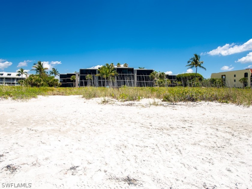 This is a RARE find on Sanibel Island! Come see this spectacular - Beach Condo for sale in Sanibel, Florida on Beachhouse.com