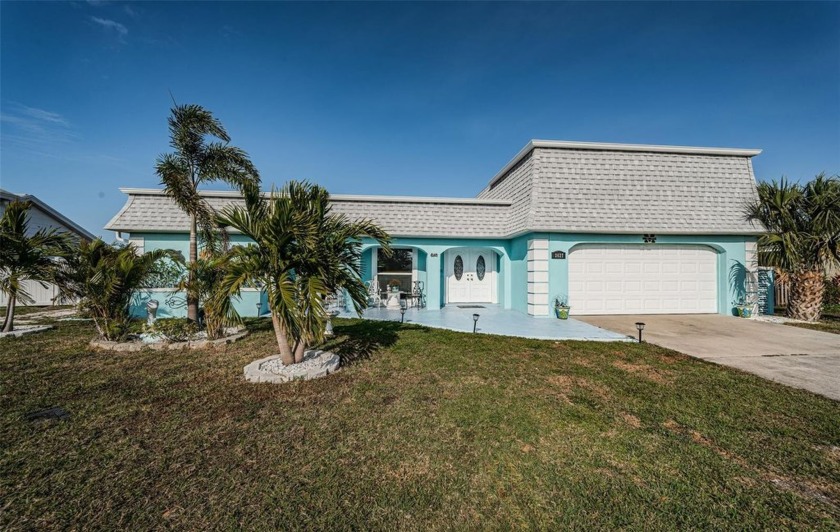 Enjoy a peaceful tranquil lifestyle. Welcome home to this - Beach Home for sale in New Port Richey, Florida on Beachhouse.com