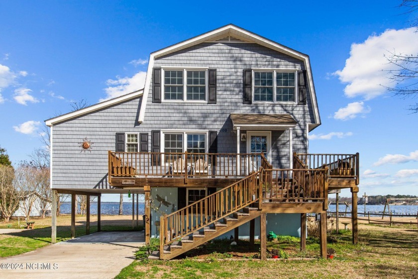 Looking for a waterfront property with acreage? Look no further! - Beach Home for sale in Blounts Creek, North Carolina on Beachhouse.com