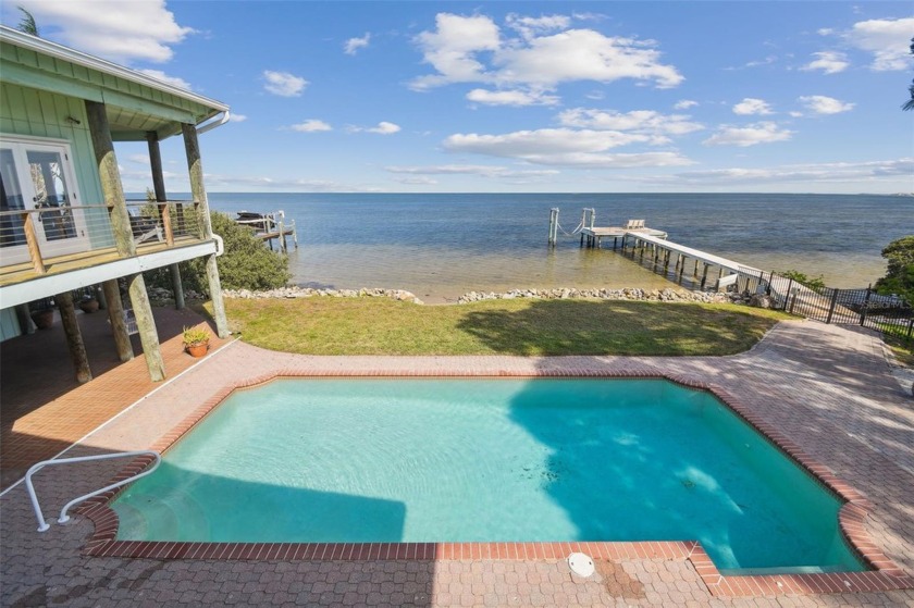 Under contract-accepting backup offers. DREAMING OF LIVING ON - Beach Home for sale in Holiday, Florida on Beachhouse.com