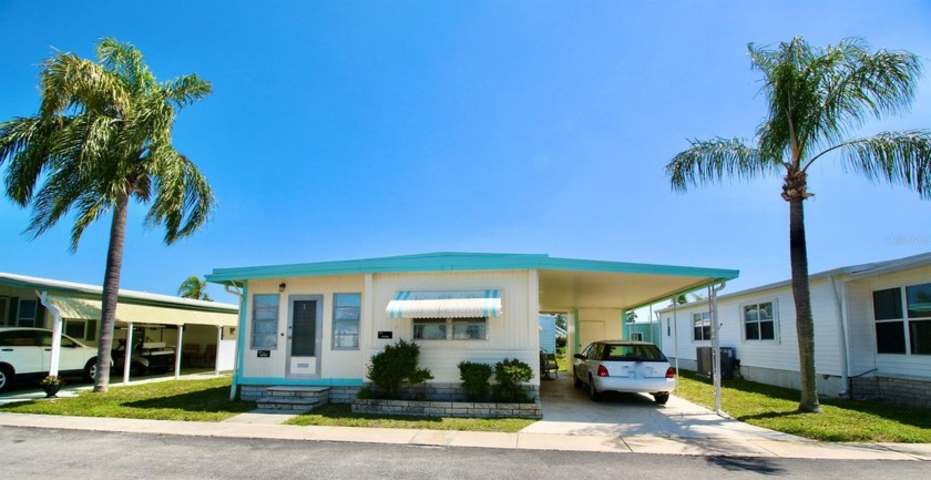 GOLDEN GATE SPECIAL!** Wonderful opportunity to be the new - Beach Home for sale in Pinellas Park, Florida on Beachhouse.com