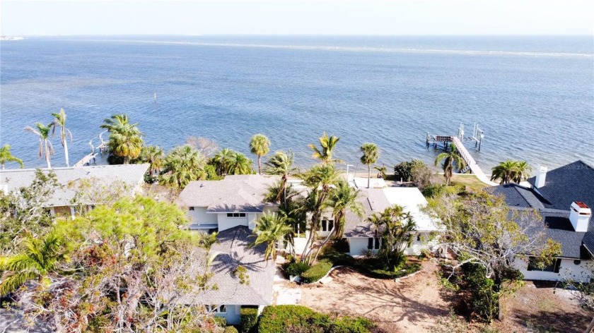 Under contract-accepting backup offers. This is an excellent - Beach Home for sale in St. Petersburg, Florida on Beachhouse.com