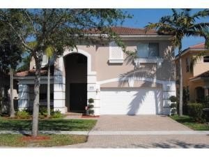 Absolutely Magnificent Home in prestigious Terracina. The - Beach Home for sale in West Palm Beach, Florida on Beachhouse.com