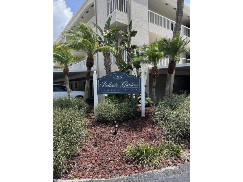 HIGH AND DRY- NON FLOOD, NON EVACUATION ZONE!
Updated 1 bedroom - Beach Condo for sale in Largo, Florida on Beachhouse.com