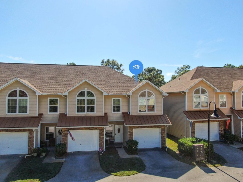 This lovely 3-bedroom, 2.5-bathroom townhome offers the perfect - Beach Home for sale in Santa Rosa Beach, Florida on Beachhouse.com