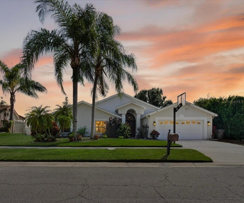 Under contract-accepting backup offers. Welcome to this stunning - Beach Home for sale in Tampa, Florida on Beachhouse.com