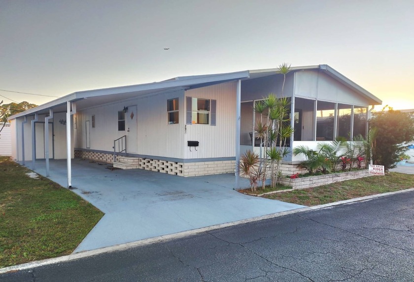 **For Sale: Beautiful Palm Harbor Model Home - Only $540/mo Lot - Beach Home for sale in St. Petersburg, Florida on Beachhouse.com