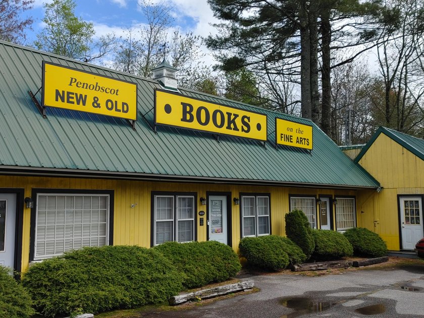Looking for a HIGHLY VISABLE & TURNKEY PROPERTY in Mid Coast - Beach Commercial for sale in Searsport, Maine on Beachhouse.com