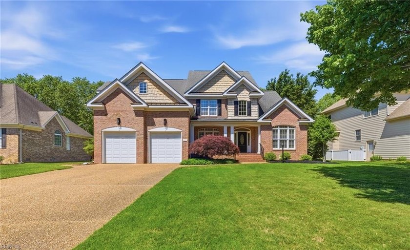Exquisitely updated 2-story transitional home in The Riverfront - Beach Home for sale in Suffolk, Virginia on Beachhouse.com