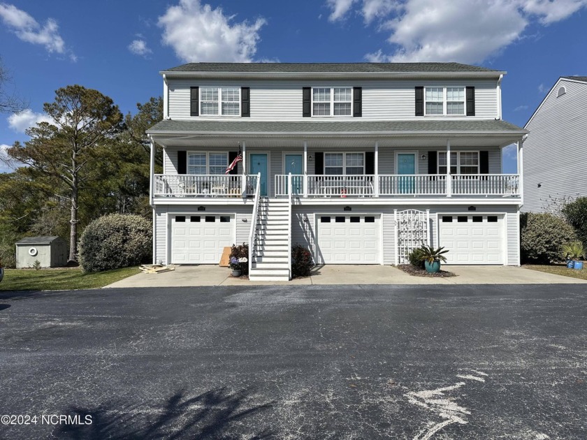Gorgeous Townhome in close proximity to downtown Beaufort. This - Beach Condo for sale in Beaufort, North Carolina on Beachhouse.com