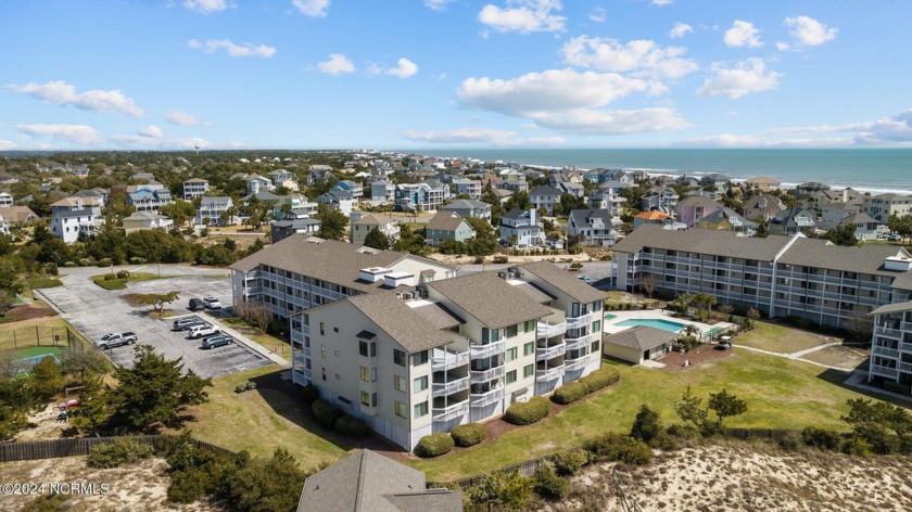 Time to treat your family to an top floor, ocean view, 3 bedroom - Beach Condo for sale in Emerald Isle, North Carolina on Beachhouse.com