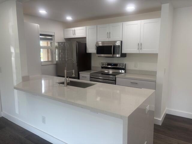 Open and airy 2-bedroom, 2-bath condo located in the - Beach Condo for sale in Delray Beach, Florida on Beachhouse.com