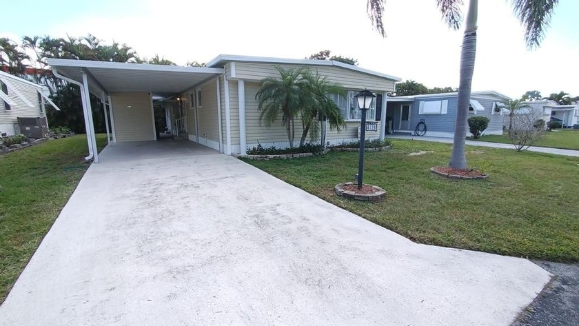 WELCOME TO YOUR NEW HOME! This beautifully furnished 2 bedroom 2 - Beach Home for sale in Boca Raton, Florida on Beachhouse.com