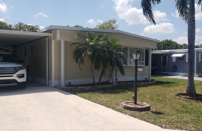 WELCOME TO YOUR NEW HOME! This beautifully furnished 2 bedroom 2 - Beach Home for sale in Boca Raton, Florida on Beachhouse.com