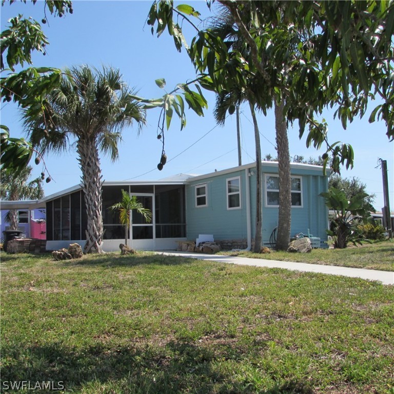 DOUBLE WATERFRONT LOT ... Flamingo Bay, Cute 1-Bedroom - Beach Home for sale in ST. James City, Florida on Beachhouse.com