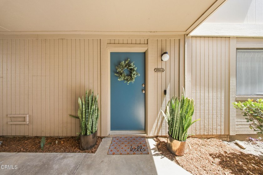 Charming 2-bedroom, 1.5-bath, two-story end-unit townhouse in - Beach Condo for sale in Ventura, California on Beachhouse.com