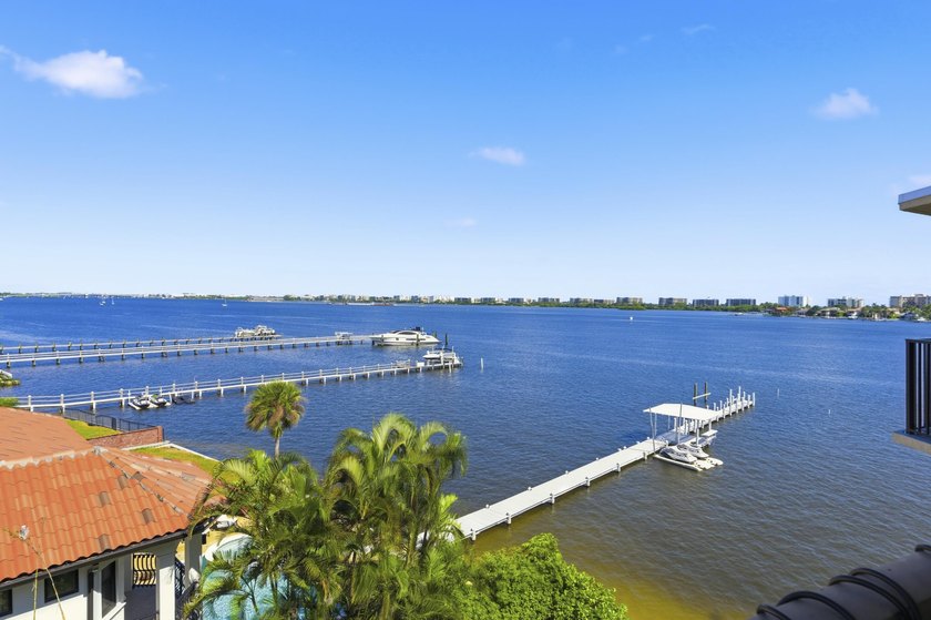 Experience elevated coastal living in this fully renovated 2023 - Beach Condo for sale in Lantana, Florida on Beachhouse.com