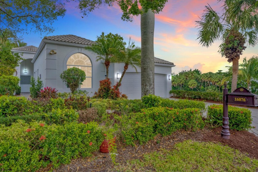 Priced to sell, one story, 3 bed, 2 1/2 bath home with fantastic - Beach Home for sale in Delray Beach, Florida on Beachhouse.com