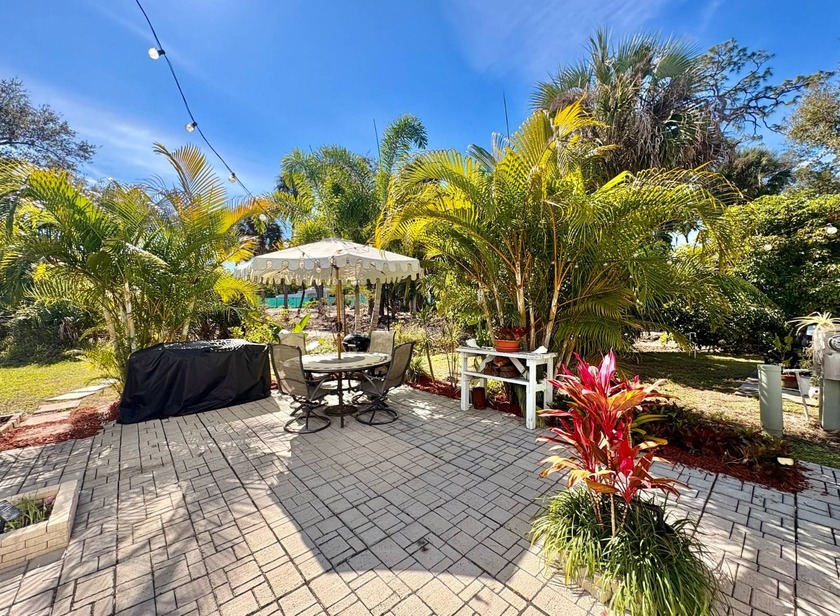 ALL AGE Welcome! Private Backyard + Nature View + Detached - Beach Home for sale in North Fort Myers, Florida on Beachhouse.com