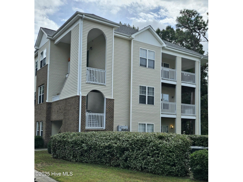 Location, Location, Location. This Beautiful 2nd floor Condo has - Beach Condo for sale in Wilmington, North Carolina on Beachhouse.com