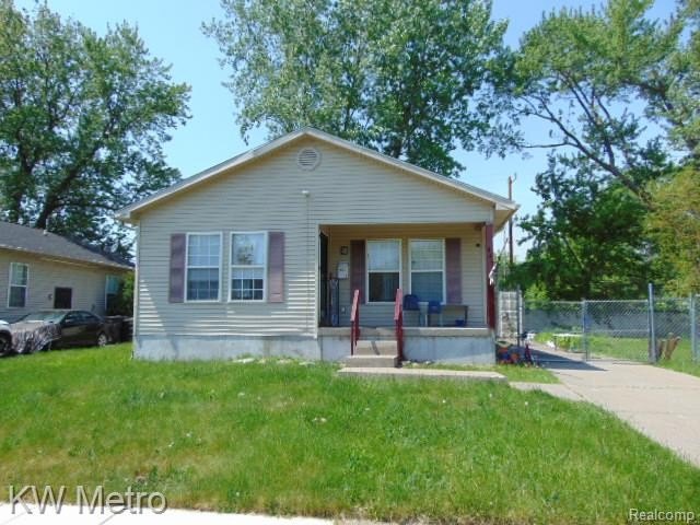 3 bedroom ranch style home with full basement, newer furnace and - Beach Home for sale in Detroit, Michigan on Beachhouse.com