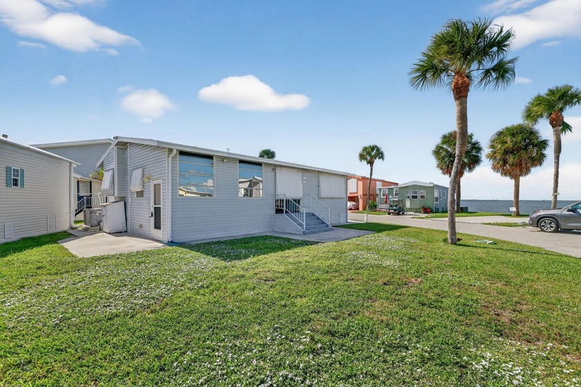 A rare find on Nettles Island! Situated on one of the largest - Beach Home for sale in Jensen Beach, Florida on Beachhouse.com