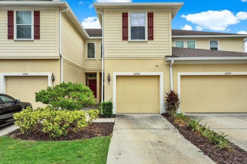 Under contract-accepting backup offers. Welcome home to 10959 - Beach Townhome/Townhouse for sale in Riverview, Florida on Beachhouse.com