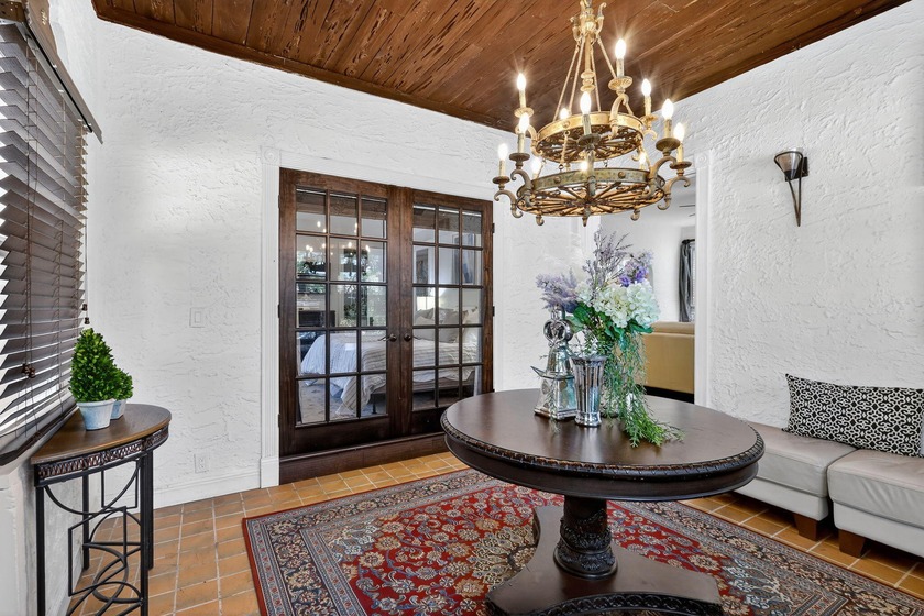 Unique Compound Opportunity - Motivated Sellers!Discover this - Beach Home for sale in West Palm Beach, Florida on Beachhouse.com