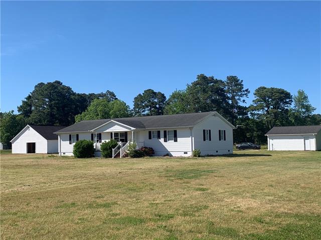 Imagine all the possibilities that this home can offer located - Beach Home for sale in Mathews, Virginia on Beachhouse.com