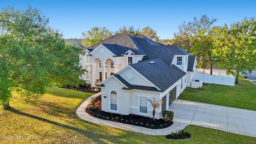 Prepare to be captivated by the clean lines, open spaces, and - Beach Home for sale in Saint Johns, Florida on Beachhouse.com