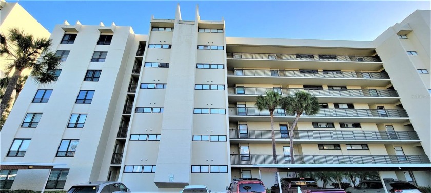 ENJOY THE LUXURIOUS LIFESTYLE AT COVE CAYE AND SEE THIS - Beach Condo for sale in Clearwater, Florida on Beachhouse.com