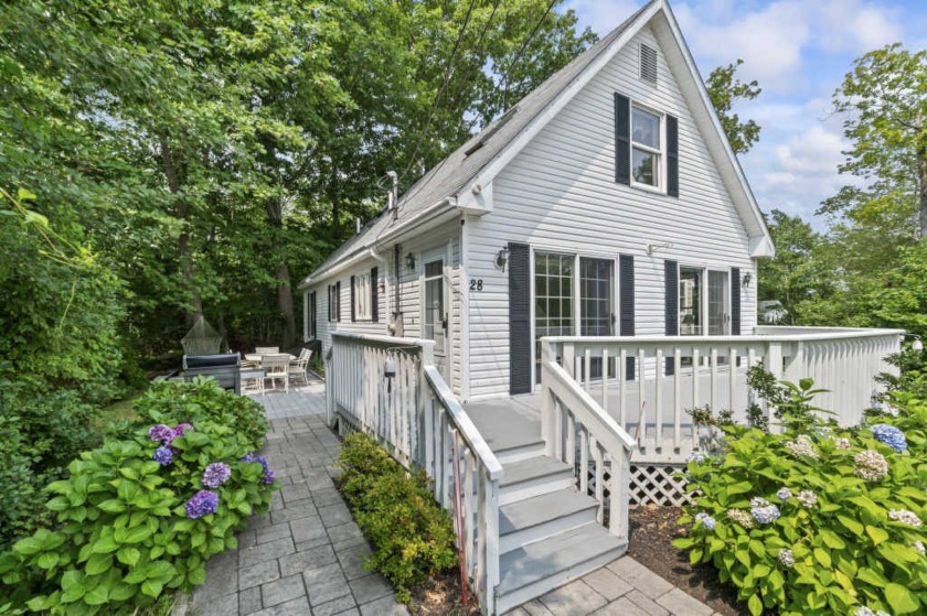 Imagine waking up just steps away from the pristine shores of - Beach Home for sale in York, Maine on Beachhouse.com