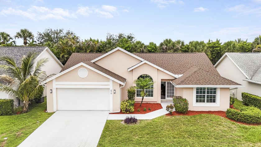 Fantastic opportunity to own a piece of paradise! Welcome to - Beach Home for sale in Jupiter, Florida on Beachhouse.com