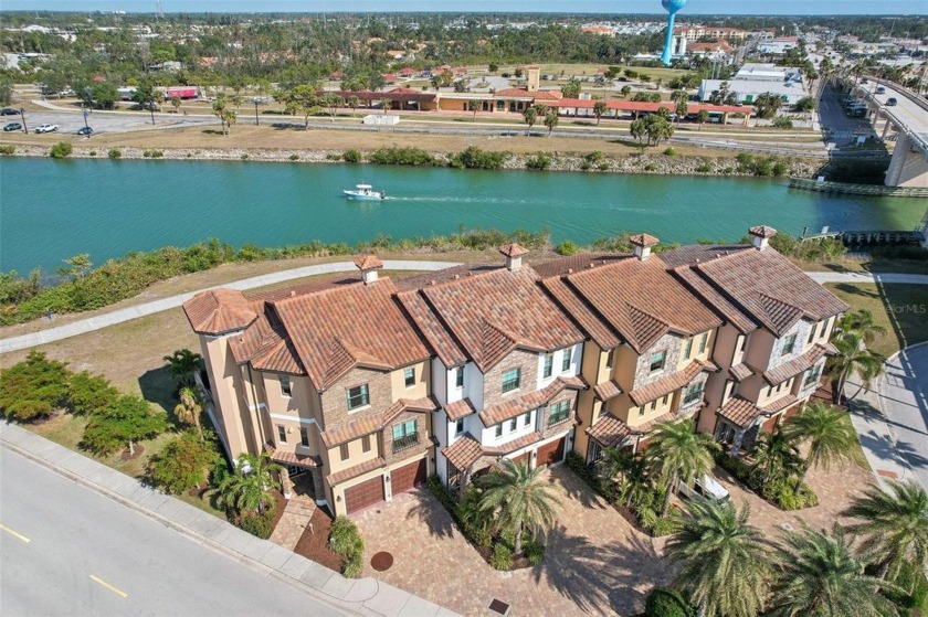 Welcome to your VENICE ISLAND DREAM HOME at 205 E Venice Avenue - Beach Townhome/Townhouse for sale in Venice, Florida on Beachhouse.com