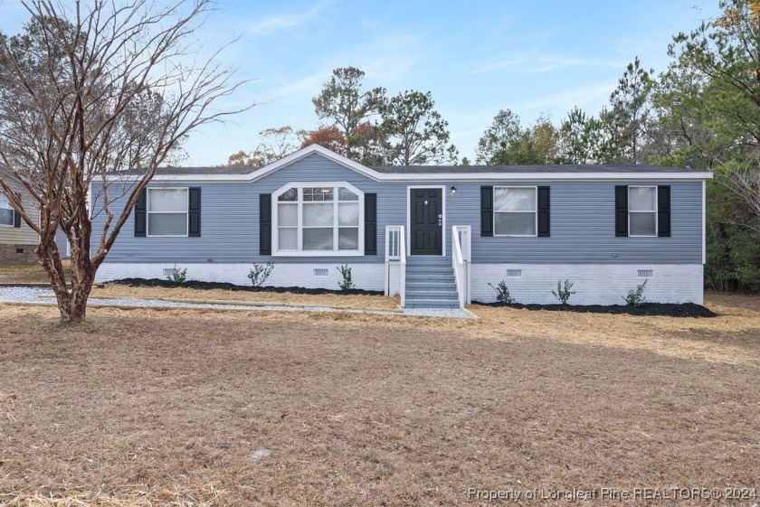 STUNNING home In a fantastic community. 8 MINUTES FROM OCEAN - Beach Home for sale in Shallotte, North Carolina on Beachhouse.com