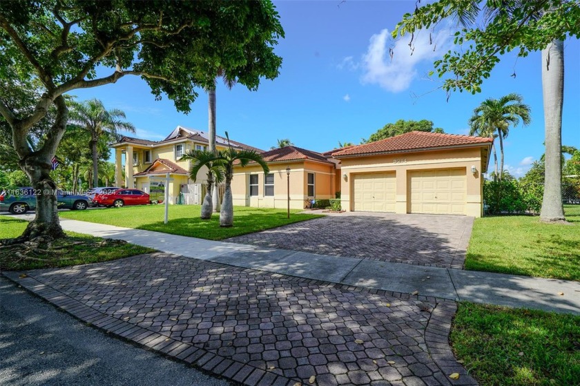 Welcome to this Stunning Lake View Estate Home is nestled in the - Beach Home for sale in Cutler Bay, Florida on Beachhouse.com