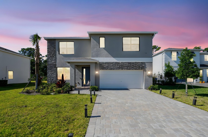 Move right into this huge 5-bedroom 3 baths with Brand new fence - Beach Home for sale in Stuart, Florida on Beachhouse.com