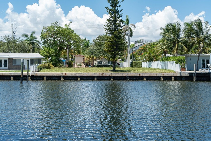 Build your dream home on this waterfront lot in the heart of Ft - Beach Lot for sale in Fort Lauderdale, Florida on Beachhouse.com