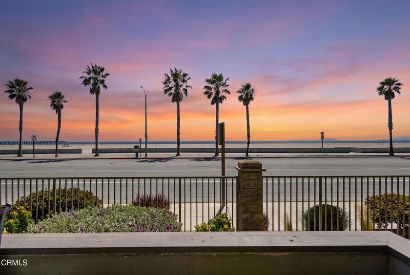 Rarely available single-level 3-bedroom Surfside I condo - Beach Condo for sale in Port Hueneme, California on Beachhouse.com