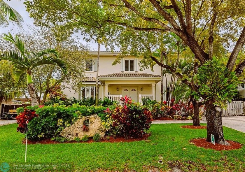 Dreaming of owning your perfect Key Biscayne home? This is your - Beach Home for sale in Key Biscayne, Florida on Beachhouse.com