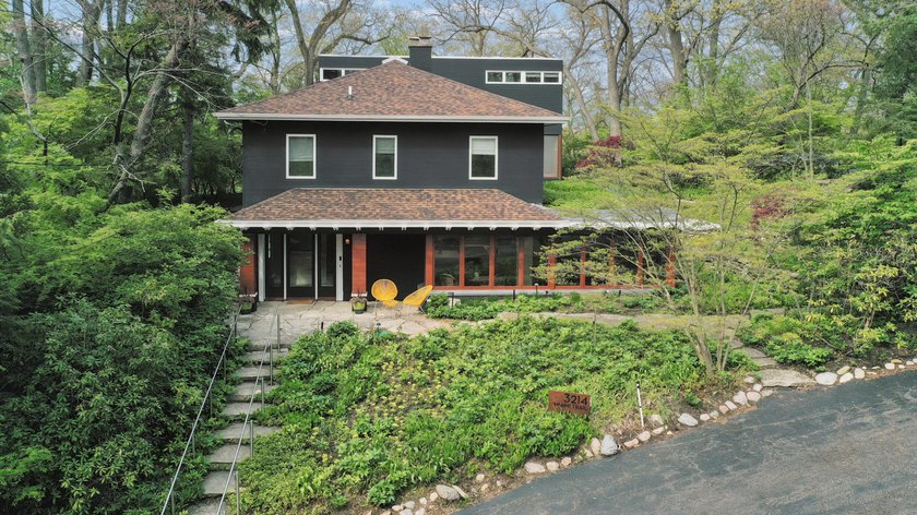 One-of-a-kind custom home in Duneland Beach offering - Beach Home for sale in Michigan City, Indiana on Beachhouse.com
