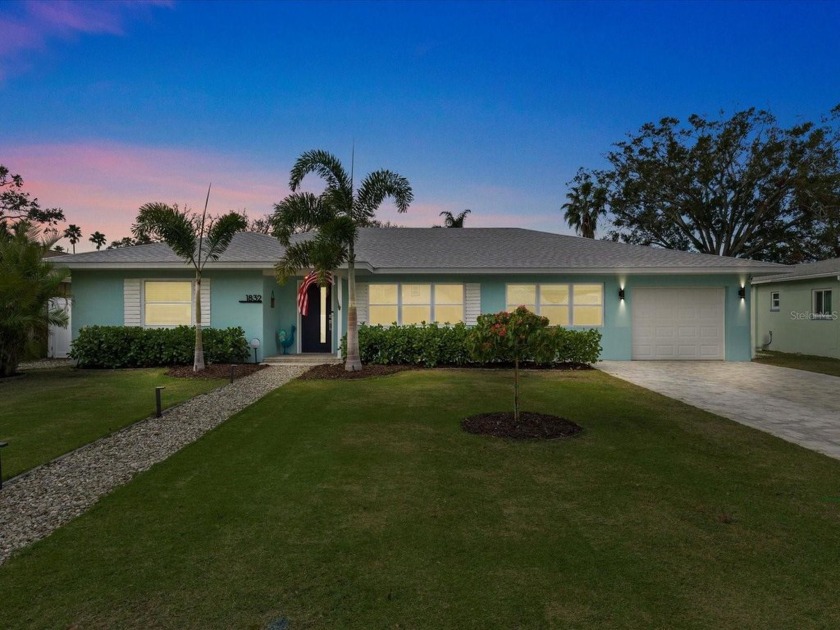 Under contract-accepting backup offers. This gorgeous Dunedin - Beach Home for sale in Dunedin, Florida on Beachhouse.com