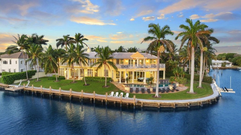 This exceptional Bermuda-style estate in Gulf Stream offers 253 - Beach Home for sale in Gulf Stream, Florida on Beachhouse.com