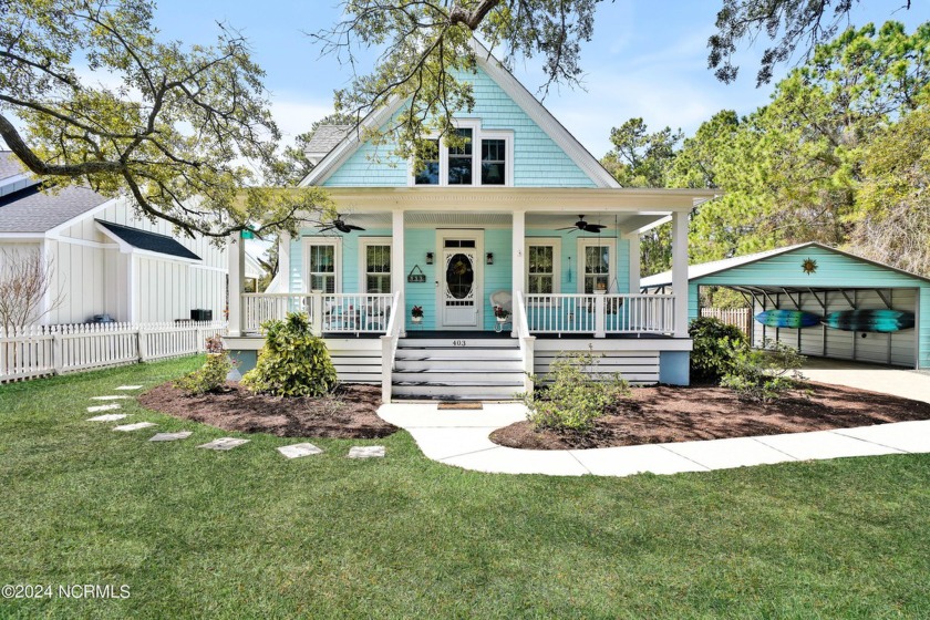 This beautiful 4 Bedroom, 3 bath home was custom built by C.L - Beach Home for sale in Southport, North Carolina on Beachhouse.com